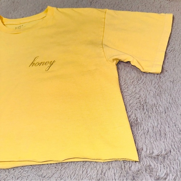 Brandy Melville Boxy crop top “Honey” - Picture 11 of 17